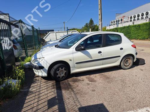 Used Parts PEUGEOT 206 Hatchback (2A/C) 1.1 i 4960465