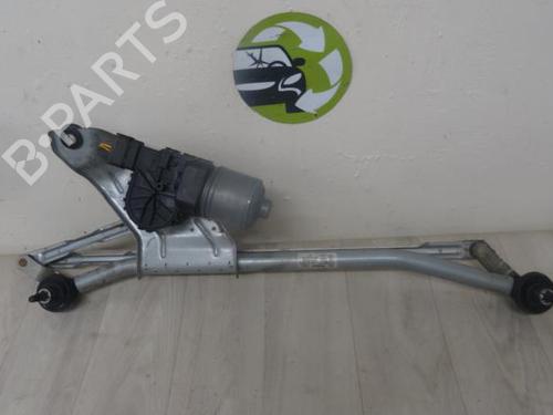Used Front wiper motor DACIA SANDERO 1.2 16V (75 hp) 13282806
