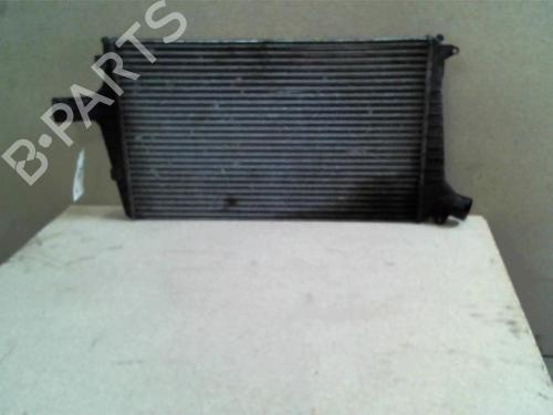 Używane Intercooler / Chłodnica powietrza doładowującego AUDI A6 C5 (4B2, 4B4) 2.5 TDI (150 hp) 30702856