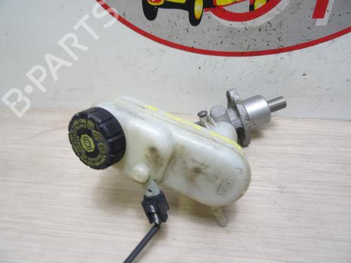 Used Brake master cylinder RENAULT TWINGO II (CN0_) 1.2 16V (CN04, CN0B) (75 hp) 13277077