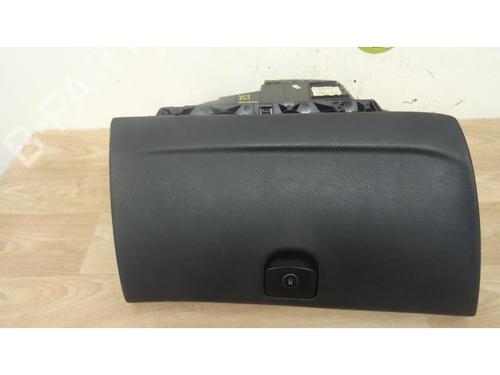 Used Glove box PEUGEOT 407 (6D_) 2.0 HDi 135 (6DRHRH, 6DRHRE, 6DRHRG, 6DRHRJ) (136 hp) 13226420