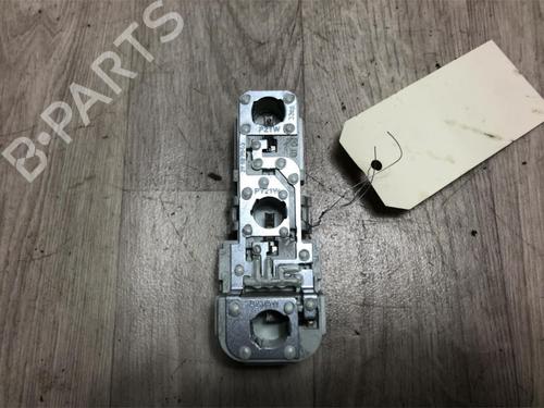 Éclairage de plaque d'immatriculation MERCEDES-BENZ B-CLASS Sports Tourer (W245) B 180 CDI (245.207) (109 hp) 20613137
