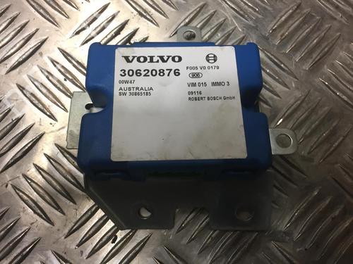 Used Control unit VOLVO V40 Estate (645) 1.8 (115 hp) 25306023