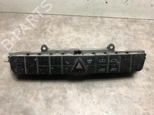 Used Warning switch MERCEDES-BENZ VITO / MIXTO Van (W639) 110 CDI (639.601, 639.603, 639.605) (95 hp) 20620259