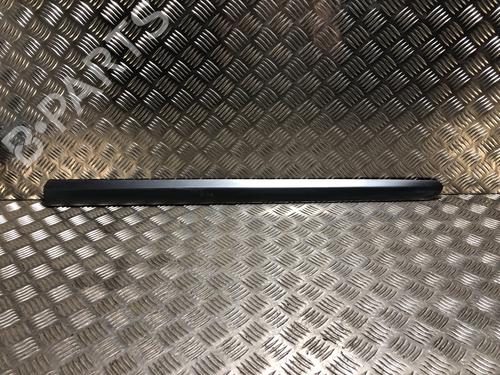 Used Front right wheel arch trim PEUGEOT 308 I (4A_, 4C_) 1.6 HDi (90 hp) 31198992