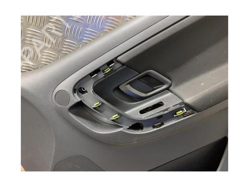 Garniture avant droite SKODA FABIA II (542) 1.2 12V | BP30786225C59