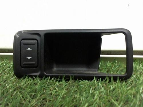 Right front window switch FORD FOCUS II (DA_, HCP, DP) 1.6 TDCi | BP12968238I26 