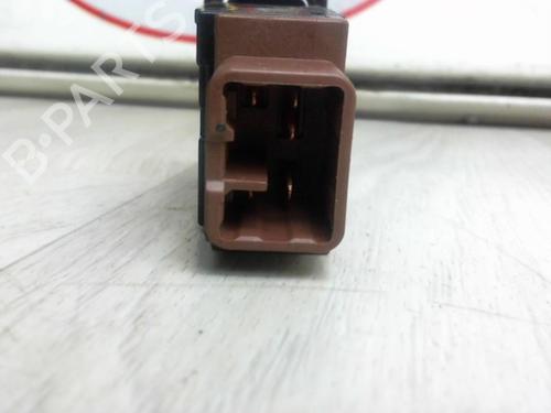 switch-toyota-hiace-iv-bus-__h1_-__h2_-1995-1996-1997-1998-1999-2000-2001-2002-2003-2004-2005-2006-2007-2008-2009-2010-2011-2012-23127994 main image