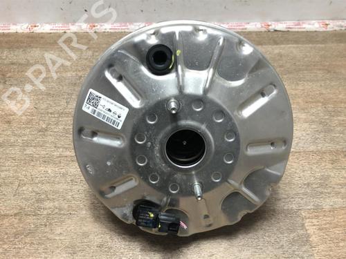 Used Servo brake RENAULT CLIO V (B7_) 1.0 TCe 90 (B7MT) (91 hp) 23128688