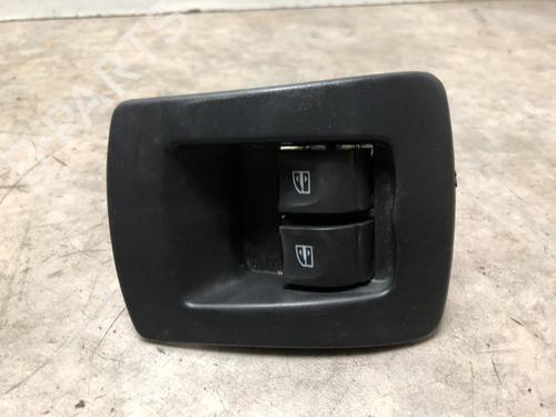 Used Left front window switch DACIA SANDERO II TCe 90 (B8M1, B8MA, B8AC) (90 hp) 20634851