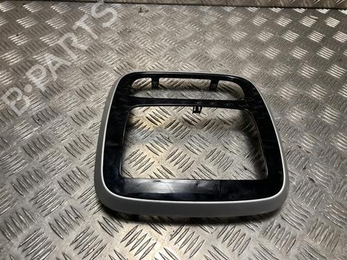 Middenconsole RENAULT TRAFIC III Van (FG_) 2.0 dCi 120 (FGMN) (120 hp) 31770357