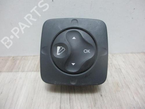 Used Switch RENAULT SCÉNIC III (JZ0/1_) 1.9 dCi (JZ0J, JZ1J, JZ1K, JZ1S) (131 hp) 12963975