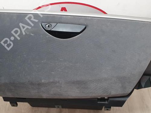 Guantera PEUGEOT 807 (EB_) 2.0 HDI (136 hp) 13226622