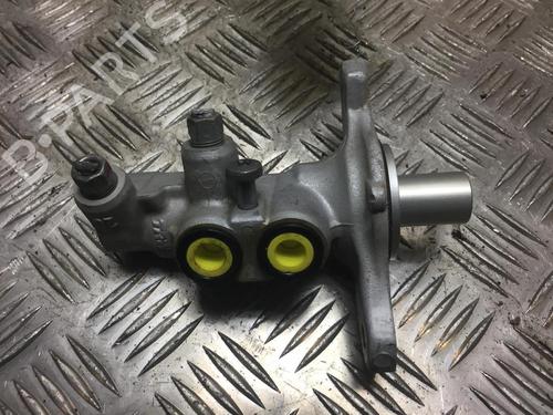 Used Brake master cylinder DACIA SANDERO II TCe 90 (B8M1, B8MA, B8AC) (90 hp) 24543709