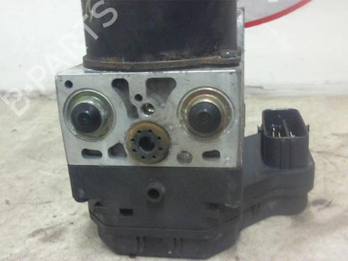 Aggregati ABS TOYOTA RAV 4 II (_A2_) 2.0 D 4WD (CLA20_, CLA21_, CLA20R, CLA21R) | BP13292628M43 