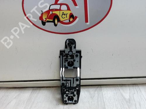 Used Licence plate light RENAULT LAGUNA II (BG0/1_) 2.0 16V (BG00, BG0K, BG0P, BG0W) (135 hp) 13290386