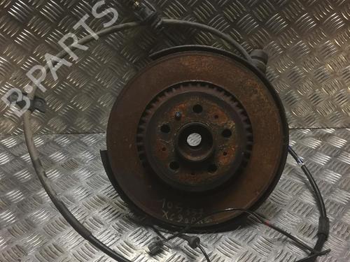 Used Left rear steering knuckle VOLVO XC90 I (275) D5 AWD (163 hp) 23184276