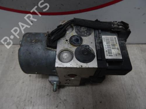 Used ABS pump TOYOTA YARIS (_P1_) 1.4 D-4D (NLP10_, NLP10R) (75 hp) 13292532