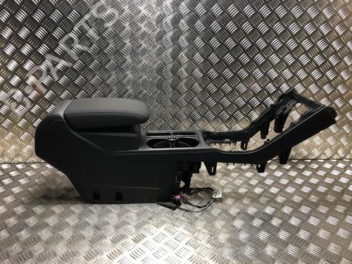 Console central VW TOURAN (5T1) 2.0 TDI (150 hp) 31202305