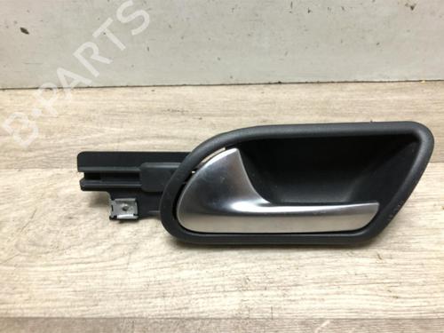 Venstre bak invendig håndtak VW GOLF V (1K1) 1.9 TDI (105 hp) 25305261