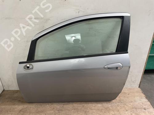 Used Left front door FIAT GRANDE PUNTO (199_) 1.3 D Multijet (75 hp) 23186636