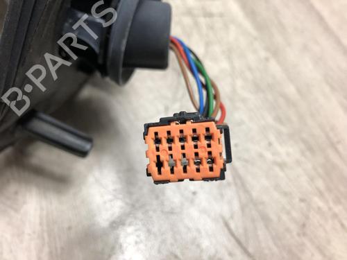 Used Right mirror PEUGEOT 206 Hatchback (2A/C) 1.4 i (75 hp) 30785048