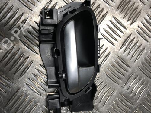 Used Front right interior door handle PEUGEOT 2008 I (CU_) 1.6 BlueHDi 100 (100 hp) 31198521