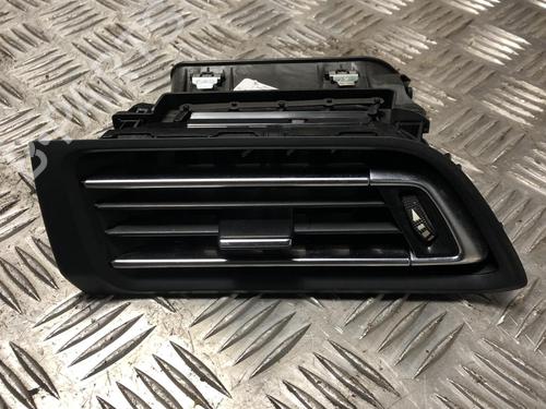 Used Air vent PEUGEOT 308 II (LB_, LP_, LW_, LH_, L3_) 1.6 HDi 100 (99 hp) 31021834