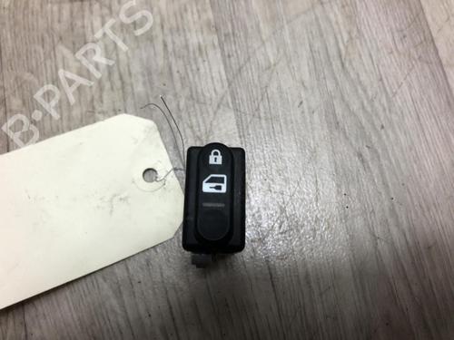 Used Switch NISSAN QASHQAI I (J10, NJ10) 1.5 dCi (110 hp) 20612865