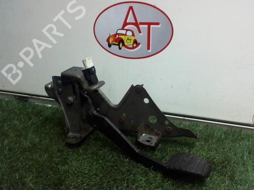 Used Break pedal RENAULT CLIO III (BR0/1, CR0/1) 1.5 dCi (C/BR0G, C/BR1G) (68 hp) 12961931
