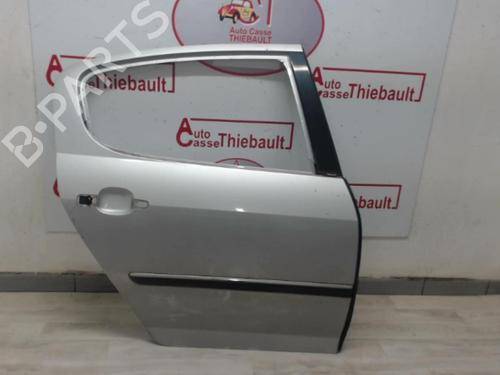 Dør højre bagtil Dør højre bagtil PEUGEOT 407 (6D_) 2.0 HDi 135 (6DRHRH, 6DRHRE, 6DRHRG, 6DRHRJ) (136 hp) 30781534 30781534