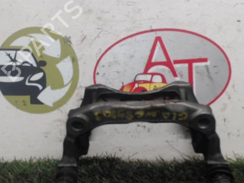 Used Left front brake caliper MERCEDES-BENZ GLA-CLASS (X156) GLA 180 CDI / d (156.912) (109 hp) 13270424