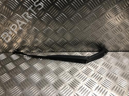 Used Front windshield wiper arm Front windshield wiper arm SUZUKI SWIFT V (AZ) 1.2 (A2L412, ZC83S) (90 hp) 34474496 34474496
