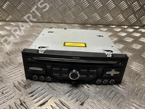 Used Radio Radio VW POLO V (6R1, 6C1) 1.6 TDI (90 hp) 33748509 33748509