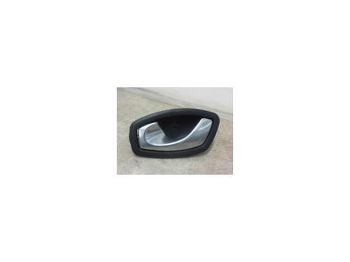 Venstre bagtil invendig håndtag RENAULT MEGANE III Hatchback (BZ0/1_, B3_) 1.5 dCi (BZ09, BZ0D, BZ1W, BZ29, BZ14) (110 hp) 12972537