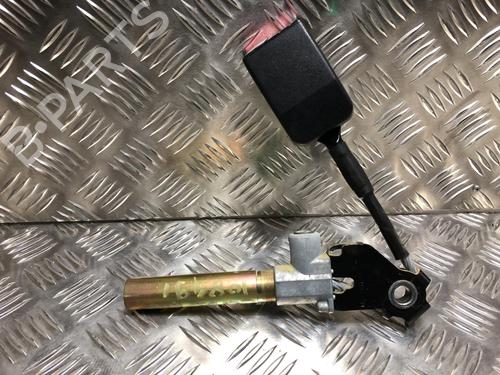 Used Seat buckle RENAULT CLIO I (B/C57_, 5/357_) 1.2 (5/357Y, 5/357K) (58 hp) 21386139