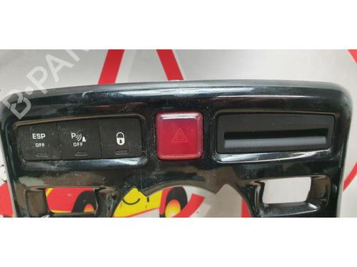 Middle console CITROËN C3 Picasso (SH_) 1.6 HDi | BP13289572I22 