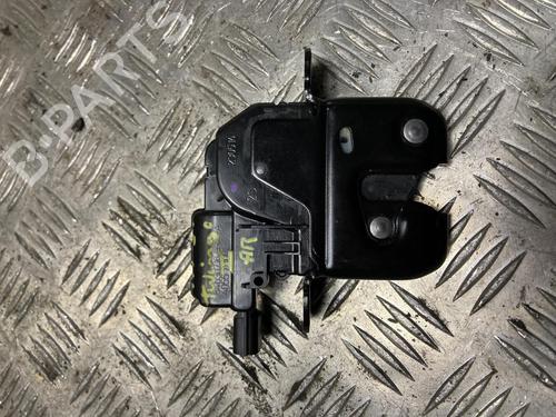 Used Tailgate lock RENAULT TWINGO II (CN0_) 1.2 16V (CN04, CN0B) (75 hp) 33021306