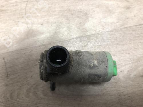 Pompe de lave-glace PEUGEOT 806 (221) 2.1 td 12V (109 hp) 23870702