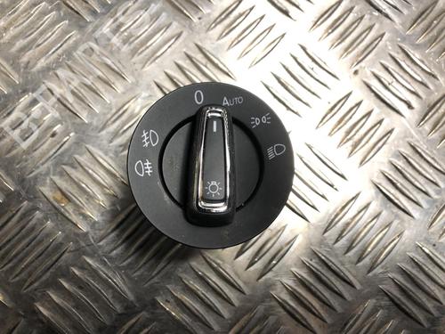 Comutador luzes SEAT ARONA (KJ7, KJP) 1.0 TSI (116 hp) 31244922