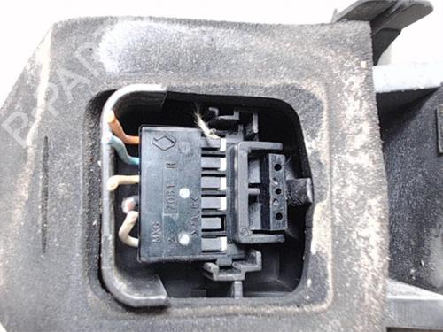 Used Licence plate light RENAULT SCÉNIC II (JM0/1_) 1.9 dCi (JM0G, JM12, JM1G, JM2C) (120 hp) 13290878