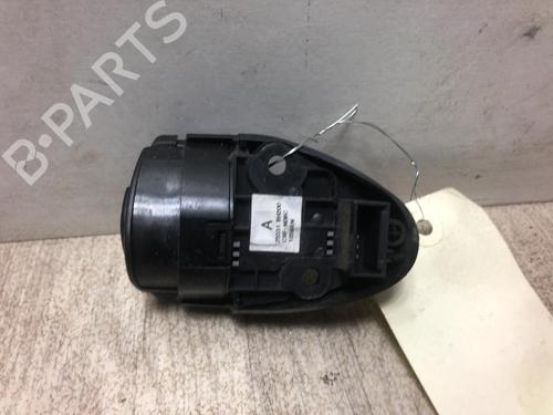 Used Switch NISSAN X-TRAIL I (T30) 2.2 Di 4x4 (114 hp) 20622083