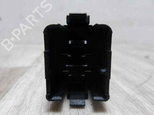 Used Warning switch Warning switch VW GOLF V (1K1) 1.9 TDI (105 hp) 13228901 13228901