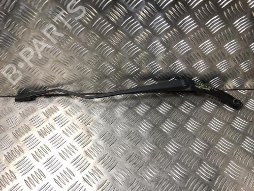 Used Front windshield wiper arm RENAULT CAPTUR I (J5_, H5_) 1.5 dCi 90 (J5N4, J5M5, J5MW, J5M6, J5AL, J5AJ) (90 hp) 25306933