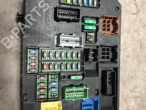 Caixa de fusíveis PEUGEOT 508 I (8D_) 2.0 BlueHDi 180 (180 hp) 31199407