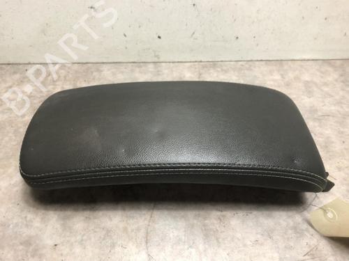 Used Armrest / Center console RENAULT LAGUNA III (BT0/1) 2.0 dCi (BT01, BT08, BT09, BT0E, BT0K, BT12, BT1C, BT1D,... (150 hp) 20621415