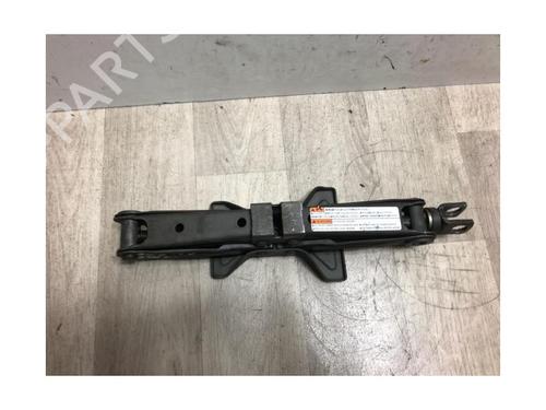 Bordwerkzeug SUZUKI SWIFT III (MZ, EZ) 1.3 (RS413, ZC11S) | BP30785060C119