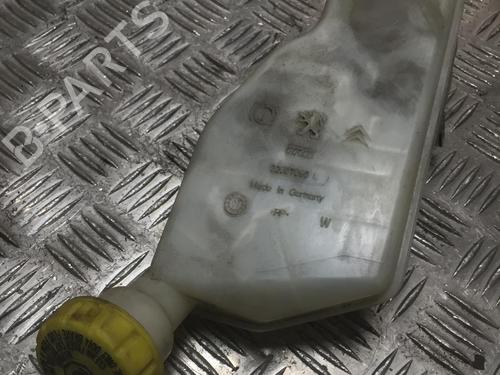 Bremsevæskebeholder PEUGEOT 207 CC (WD_) 1.6 16V (120 hp) 31246038