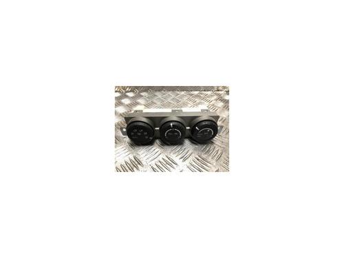 Commande Chauffage NISSAN X-TRAIL I (T30) 2.2 dCi (136 hp) 27559307