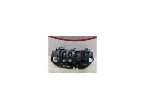 Used Switch RENAULT CLIO IV (BH_) 1.5 dCi 75 (75 hp) 12974269